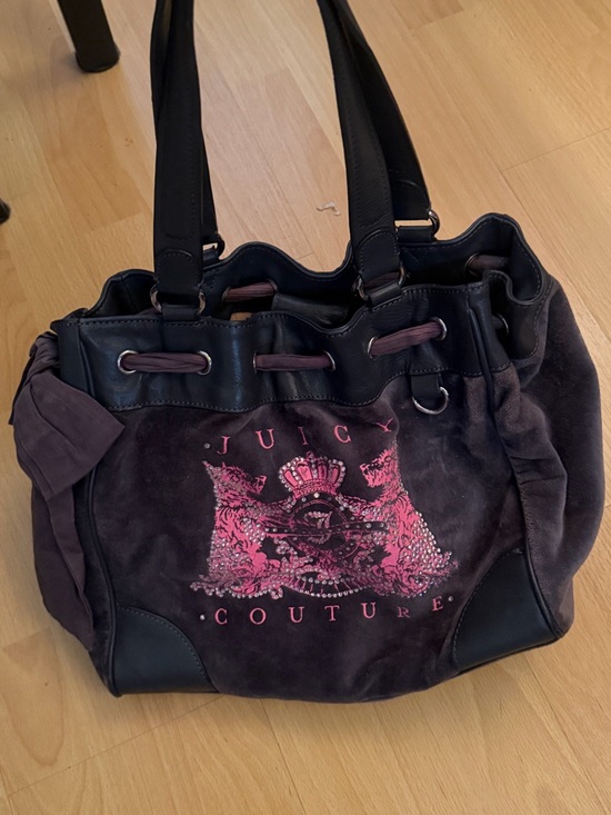 Juicy Couture Handbags - Juicy Couture Daydreamer